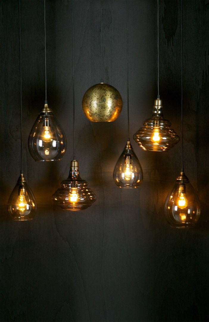 trend: glazen hanglampen voor een sfeervol interieur - eliving