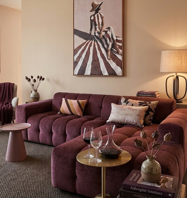 Zo pas je diepe wijn- en paarstinten in je interieur toe