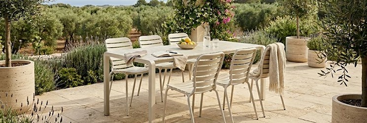 https://www.eliving.nl/write/Afbeeldingen1/Headers/Tuinstoelen_eLIVING_00001.jpg?preset=content